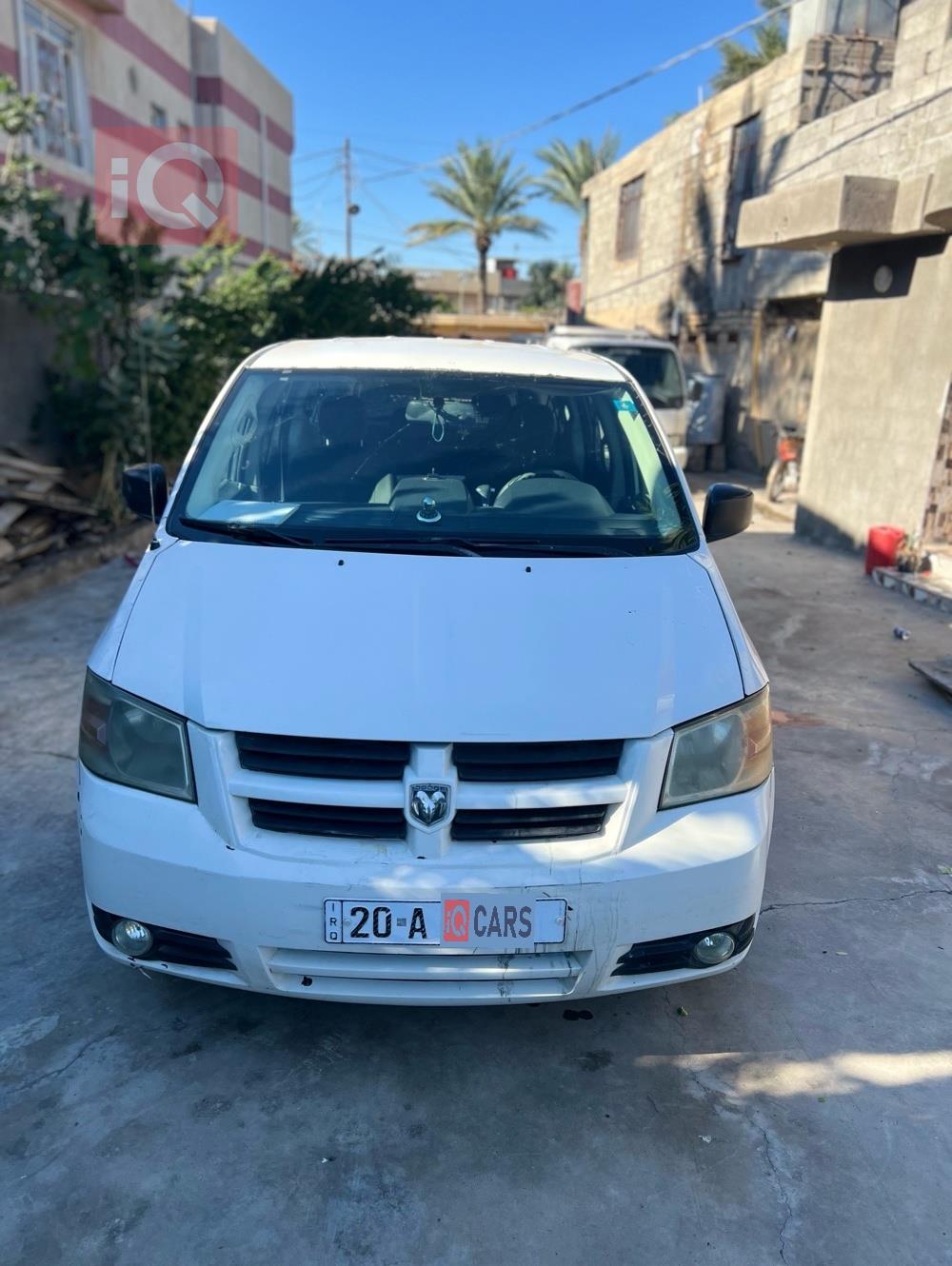 دودج كارافان